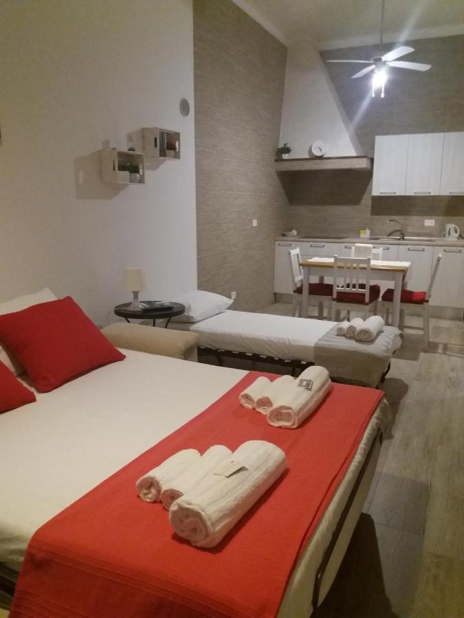 Souvenir D'Ete Bed & Breakfast Mola di Bari Bagian luar foto